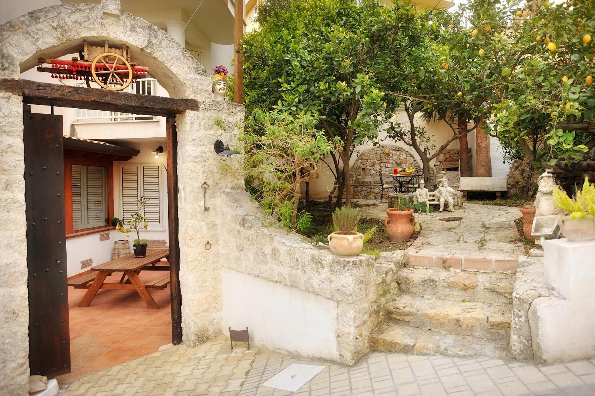 Elsa Cori Me Hotel Favara Exterior photo